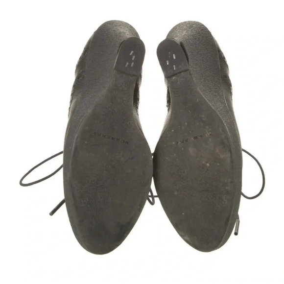 Burberry Leather Ankle Lace-Up Boots size 7 - Picture 4 of 5